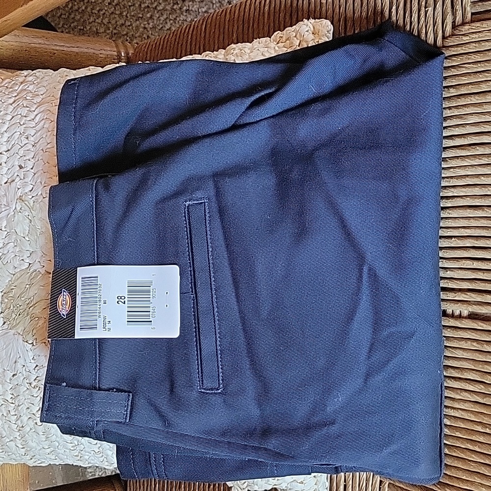 Dickies blue unisex work cargo shorts, size 28